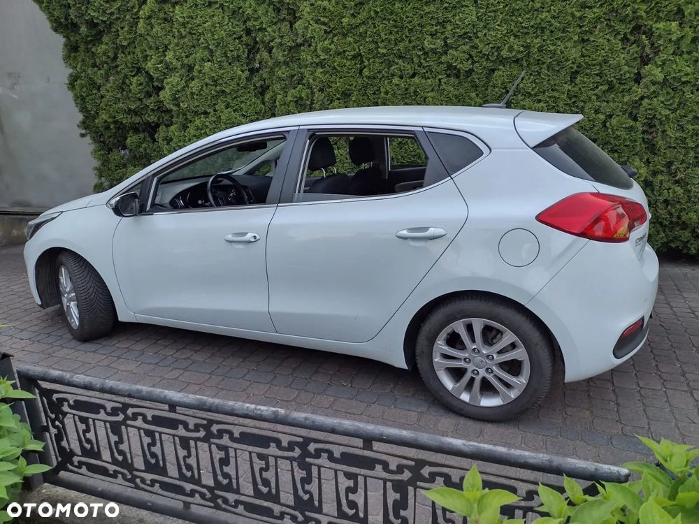 Kia Ceed 1.4 L - 3