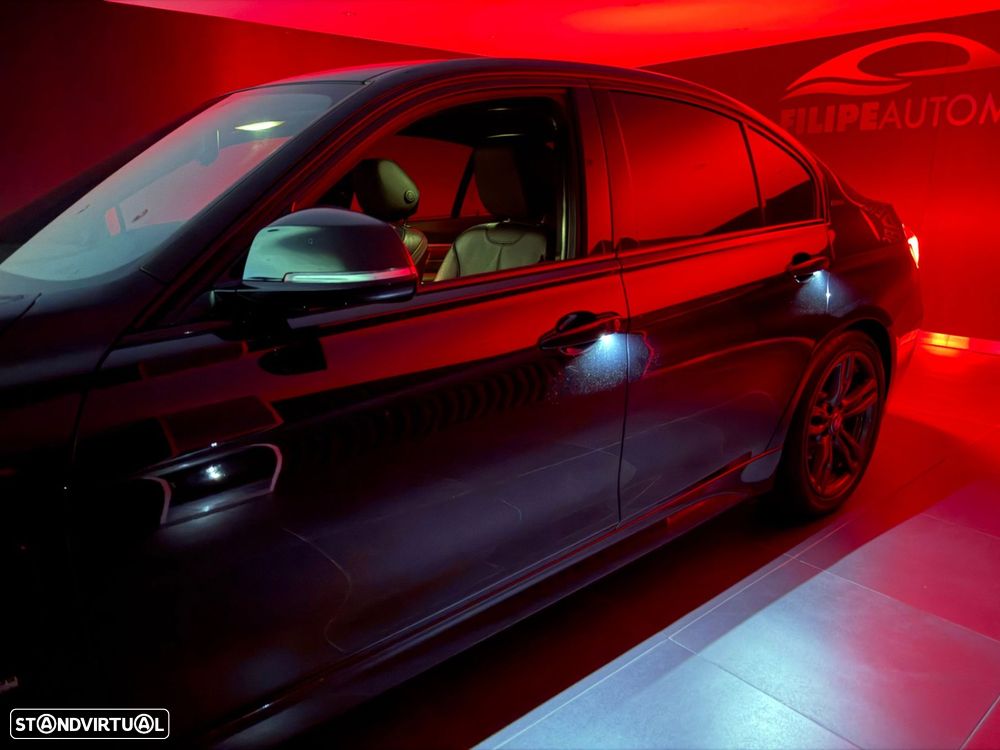BMW 330 e iPerformance Pack M - 43