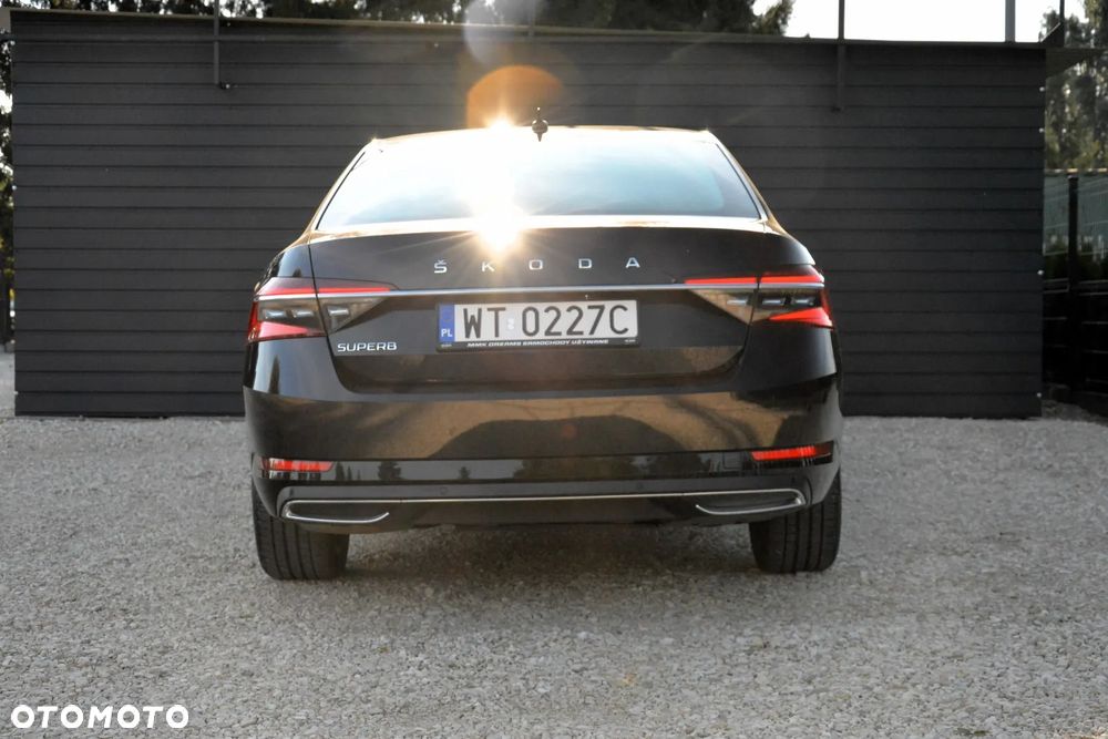 Skoda Superb 2.0 TDI SCR L&K DSG - 6