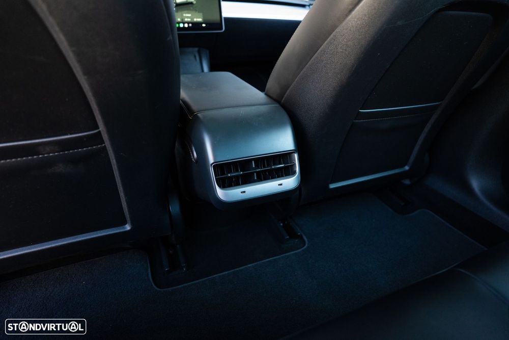 Tesla Model 3 Standard RWD - 24