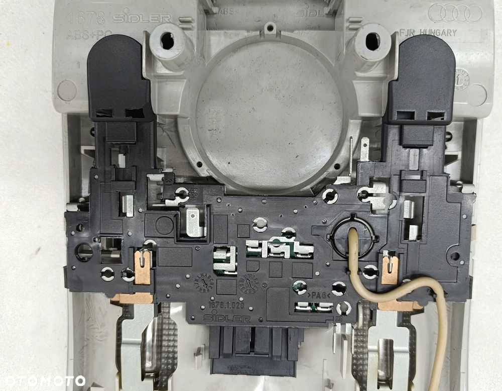 LAMPKA PODSUFITKI AUDI A3 8P 1.9 TDI 8P0951177 - 4