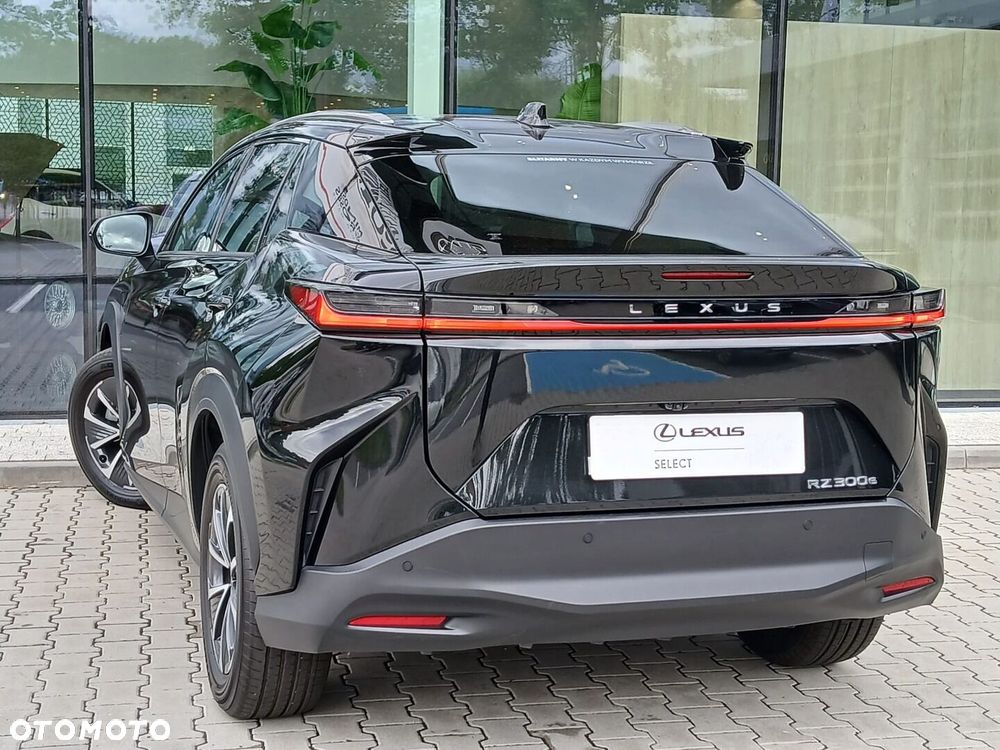 Lexus RZ 300e Prestige - 12