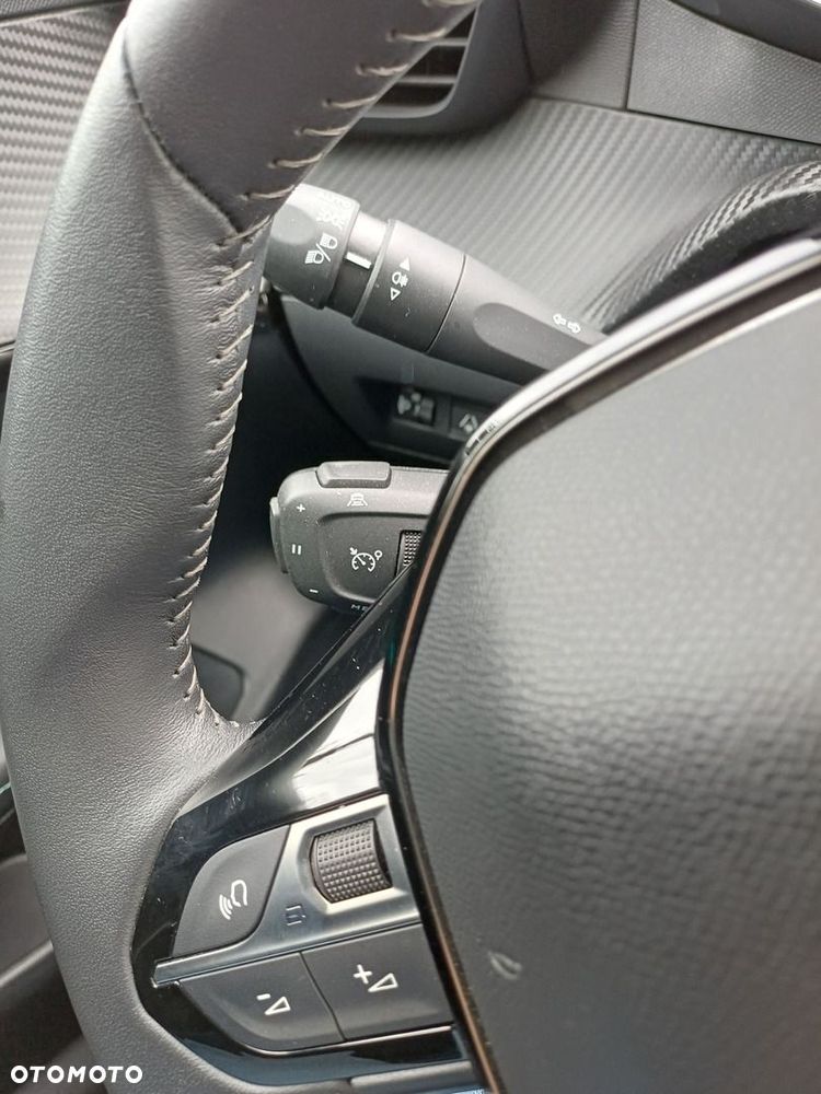 Peugeot 208 - 26