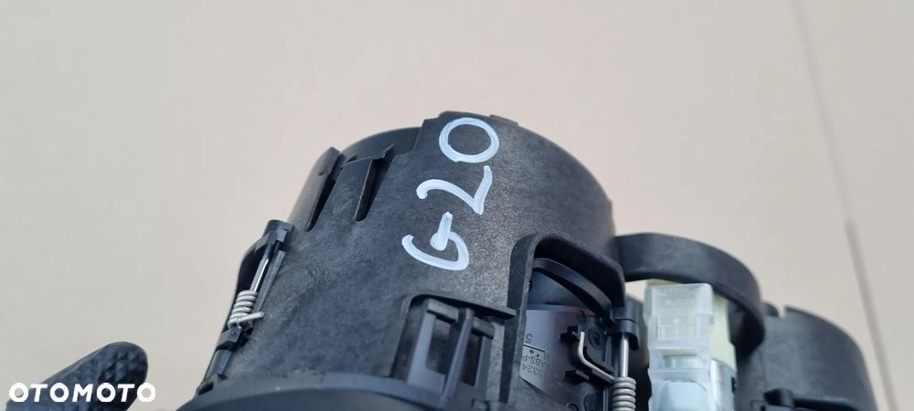 BMW 3 G20 G21 2019- Uchwyt na kubki oryginał - 5