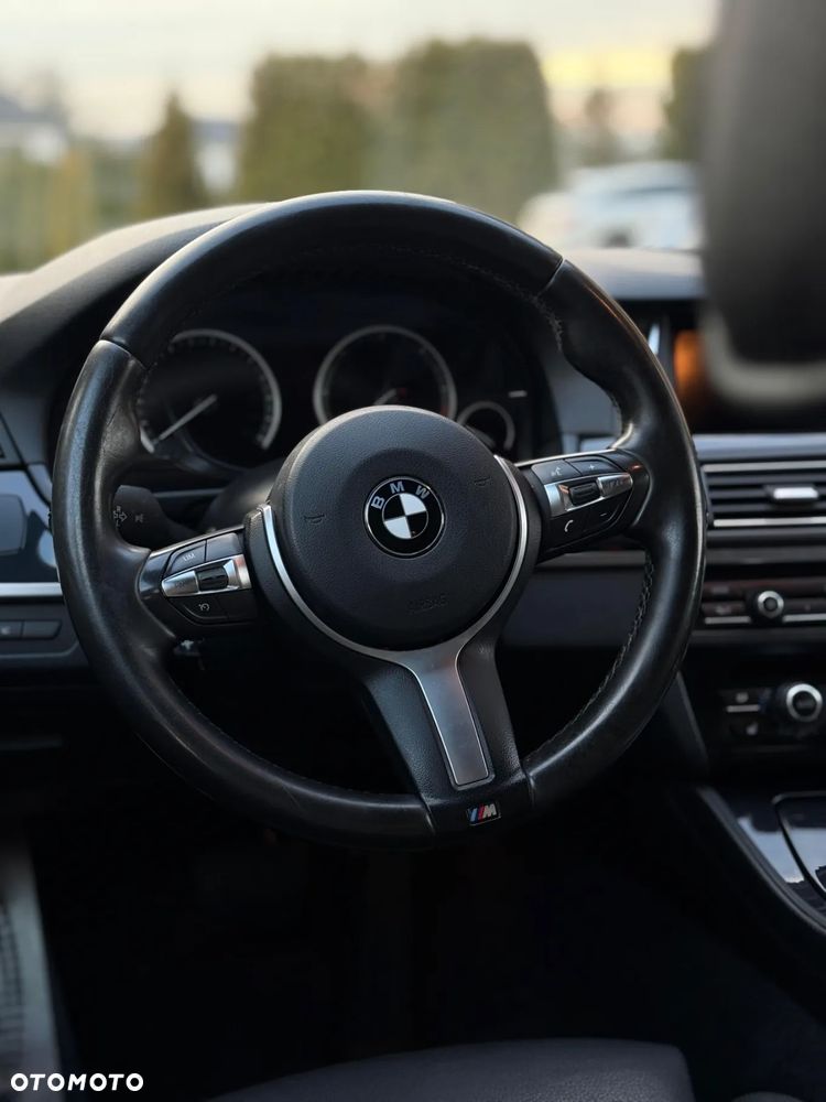 BMW Seria 5 530d xDrive Sport-Aut - 10