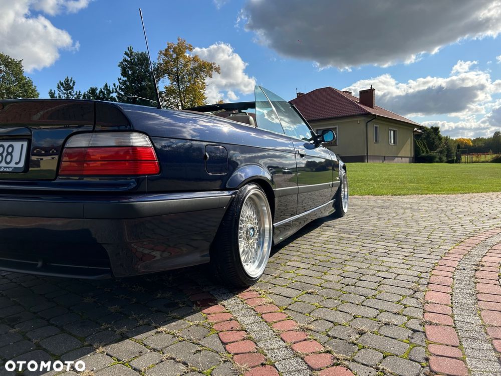 BMW Seria 3 328i - 24