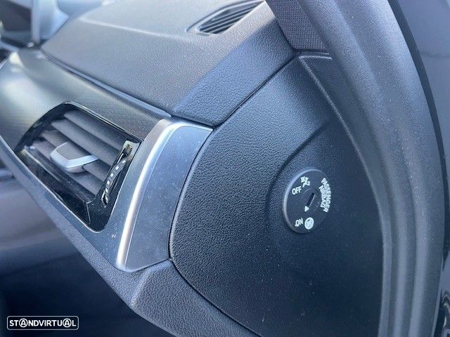 BMW 520 e Pack M - 13