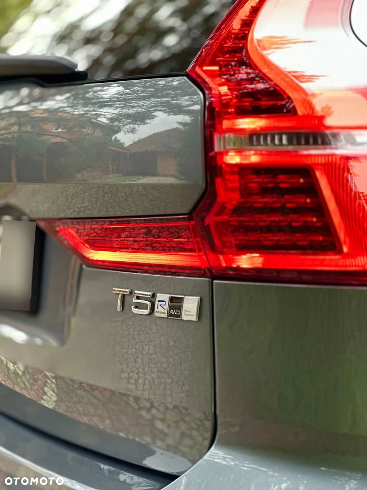 Volvo XC 60 T5 GPF AWD R-Design - 8