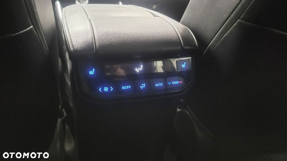 Toyota Highlander - 21