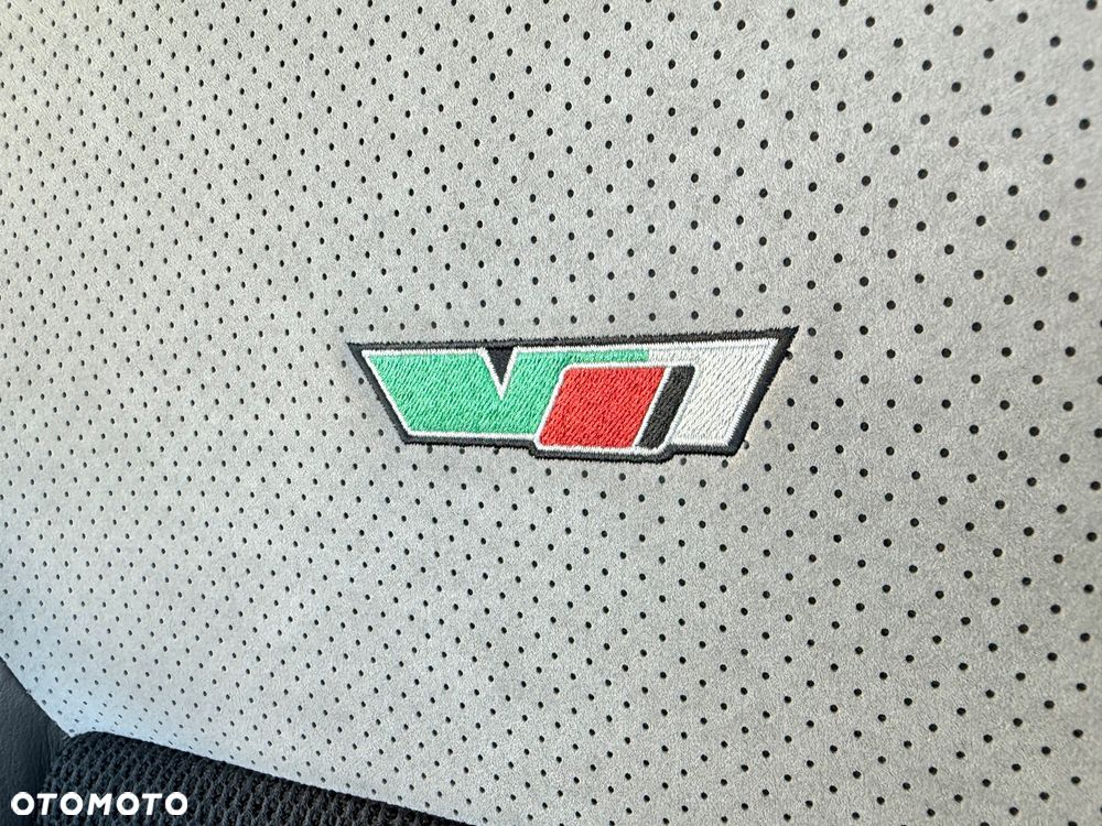 Skoda Octavia 2.0 TDI DPF RS DSG - 10