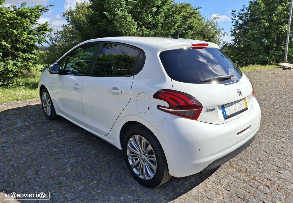 Peugeot 208 1.5 BlueHDi Signature - 7