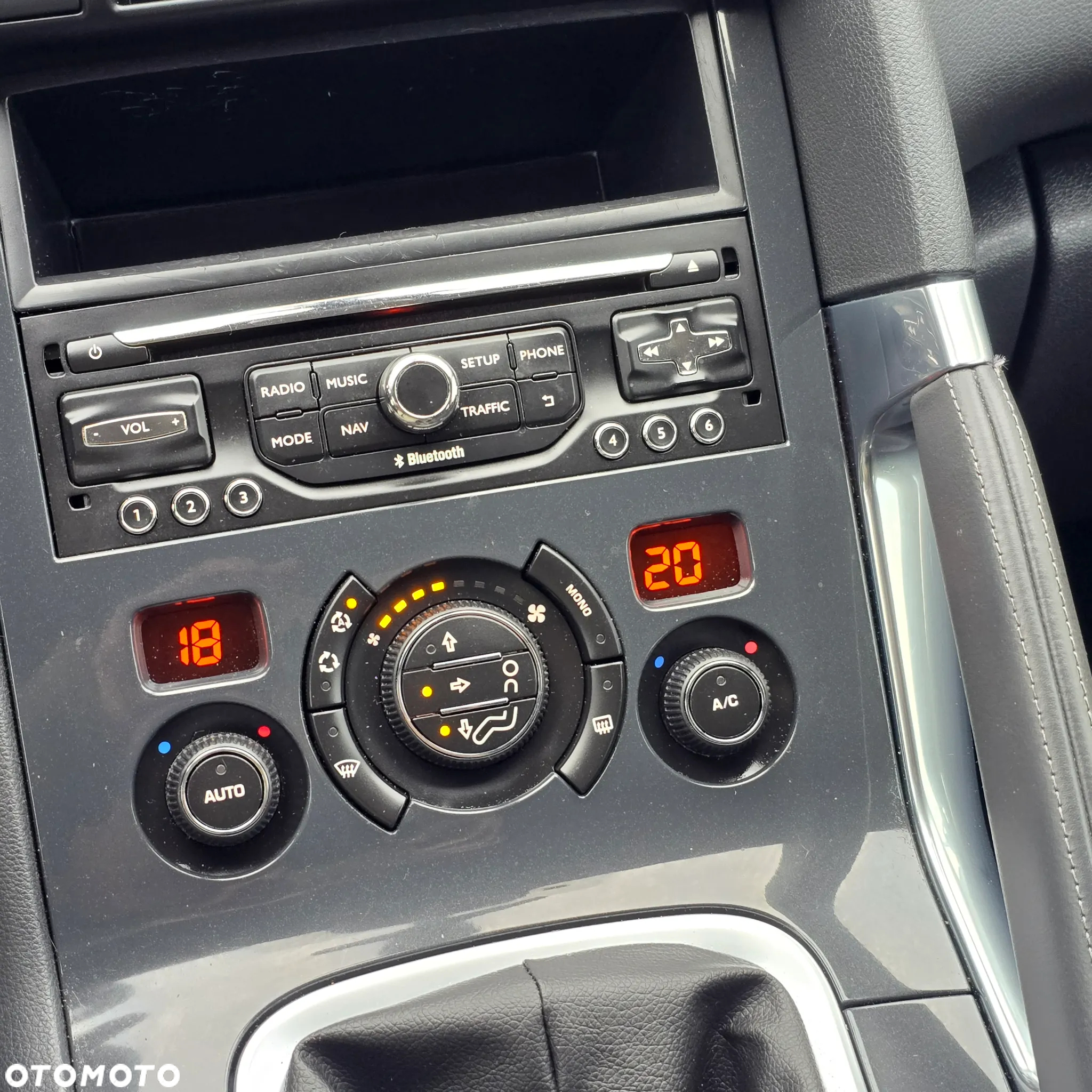 Peugeot 3008 120 VTi Premium - 19