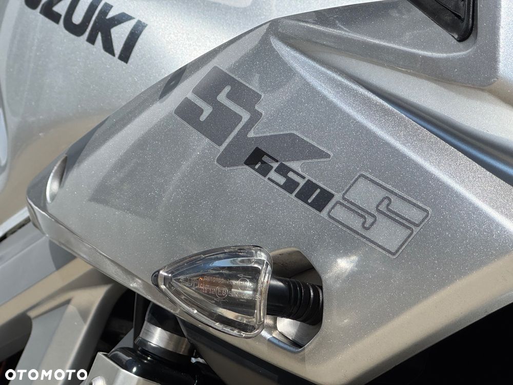 Suzuki SV - 9