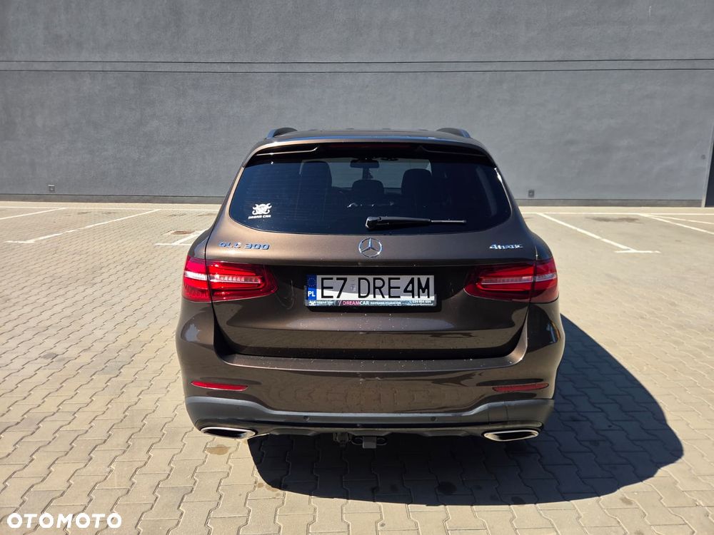 Mercedes-Benz GLC 300 4-Matic - 5