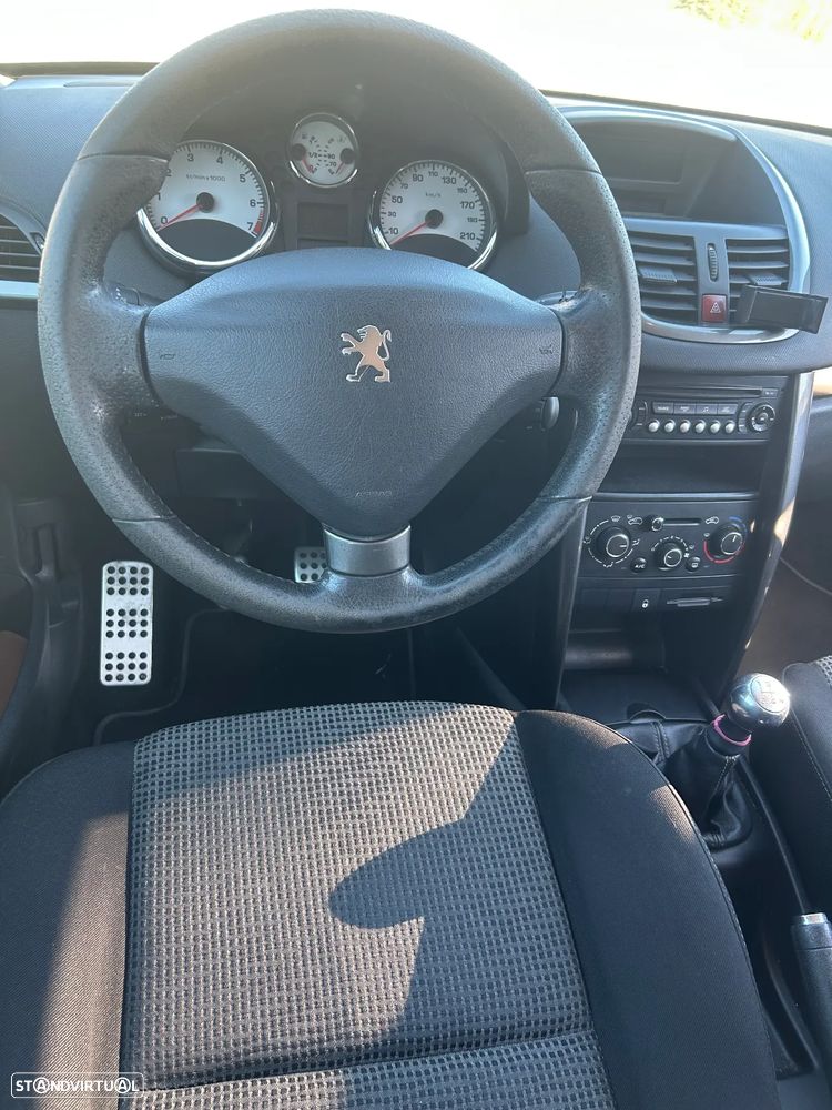 Peugeot 207 1.4 16V SE Sportium - 10
