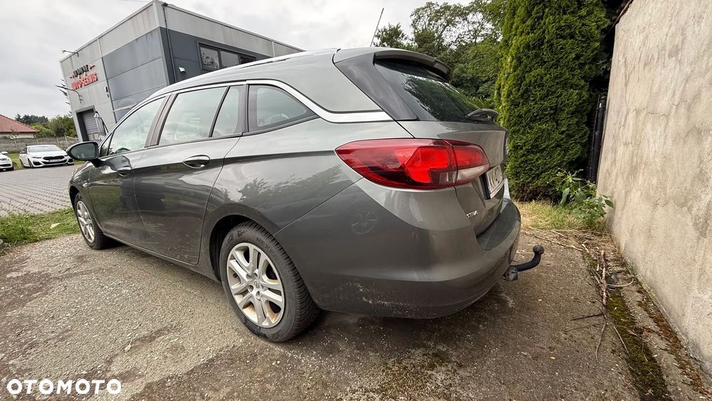 Opel Astra - 3