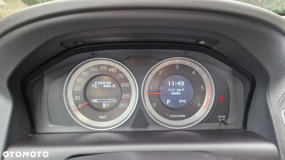 Volvo XC 60 D3 Momentum - 28