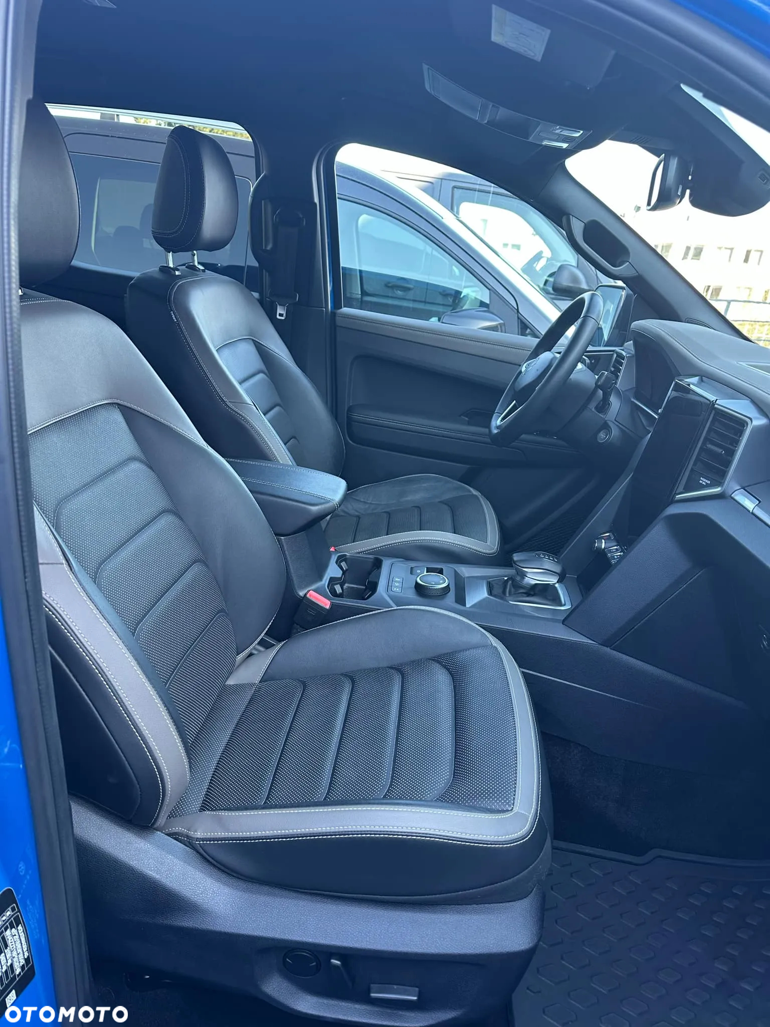 Volkswagen Amarok 3.0 V6 TDI 4Mot Aventura - 8