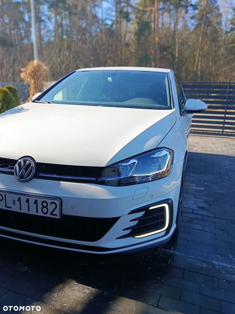 Volkswagen Golf - 3