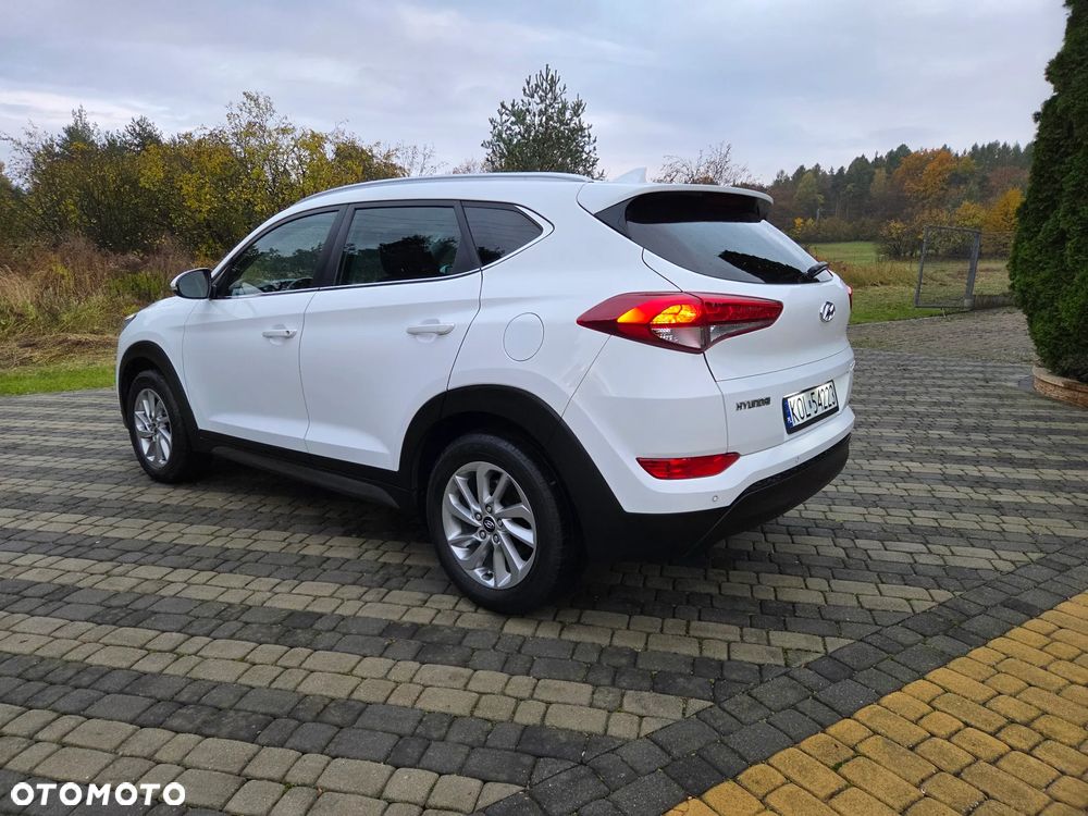 Hyundai Tucson blue 1.7 CRDi 2WD Style - 8