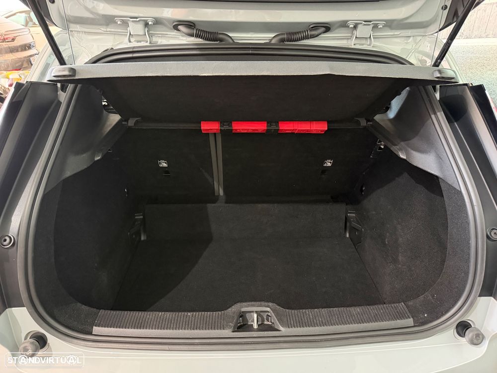 Volvo EX30 Single Motor Extended Range RWD Core - 6