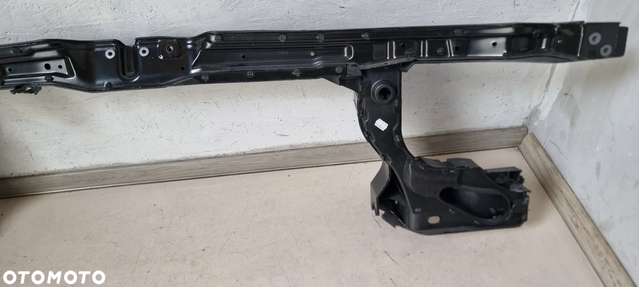 Pas przedni wzmocnienie VW T5 LIFT T6 7E0 - 7