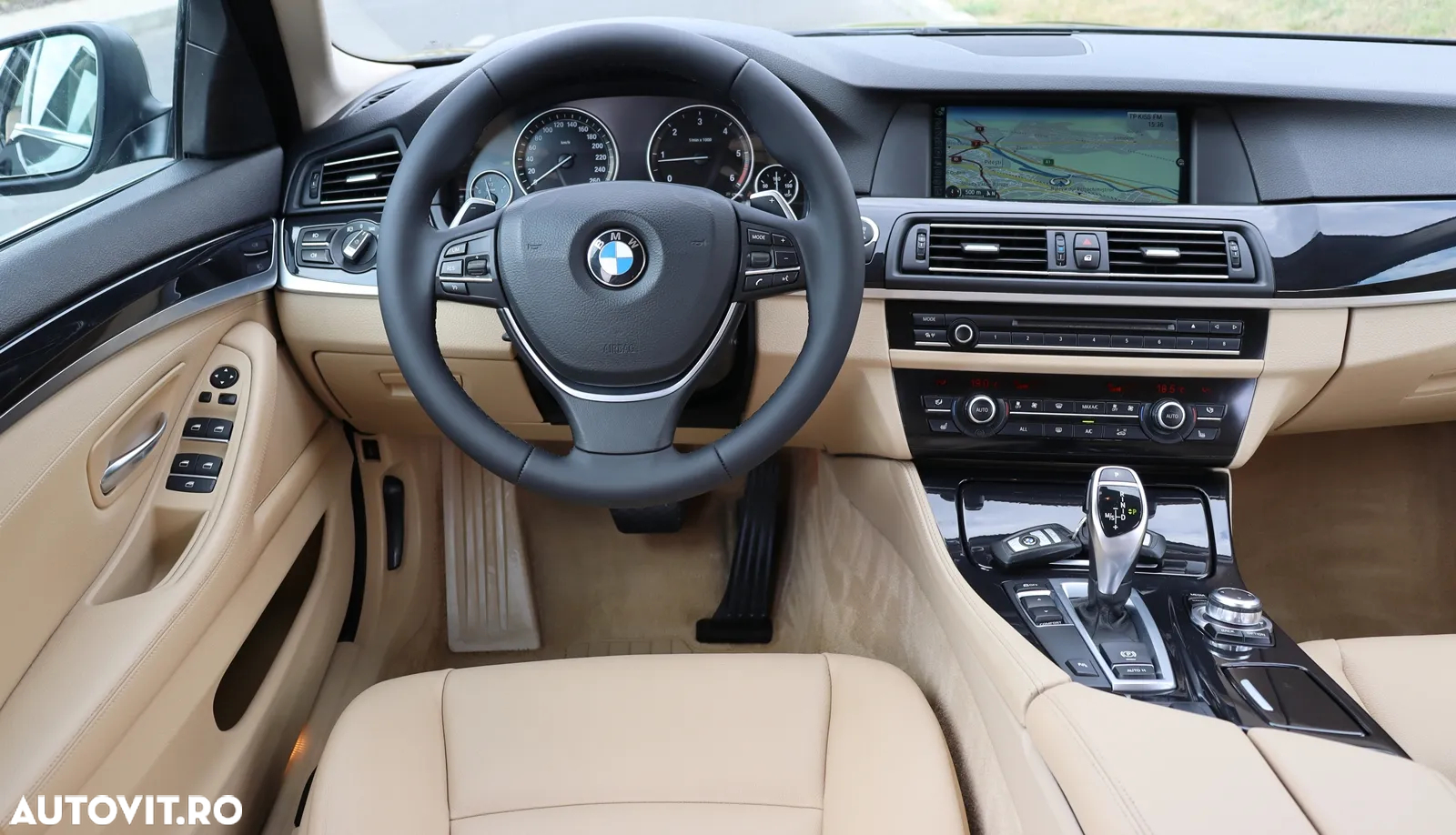 BMW Seria 5 525d Touring Sport-Aut. - 18