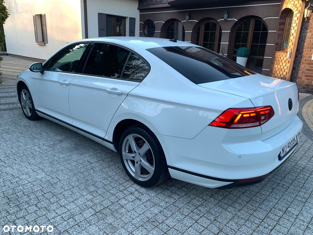 Volkswagen Passat 2.0 TDI EVO Elegance - 26