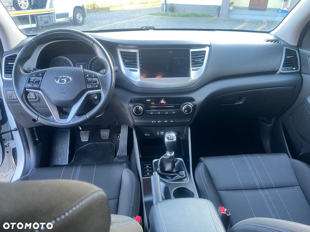 Hyundai Tucson blue 1.7 CRDi 2WD Trend - 11