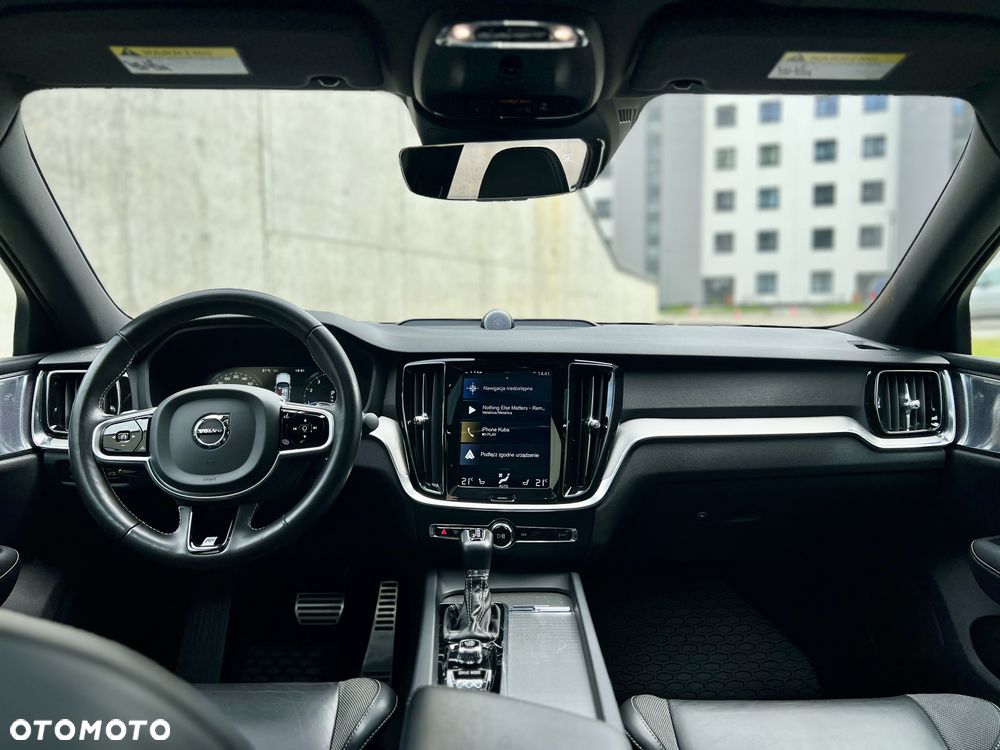Volvo S60 T6 AWD R-Design - 22
