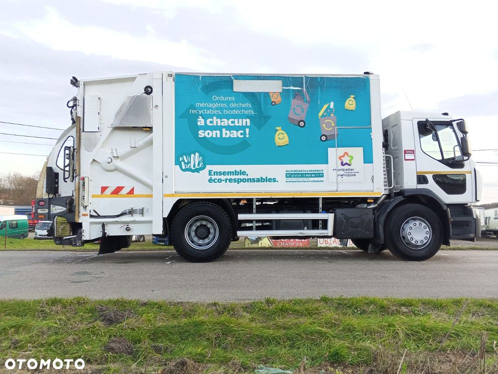 Renault Śmieciarka Renault D19/ Mały przebieg i udokumentowany - 4