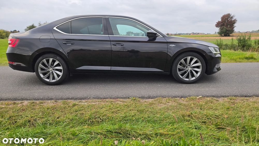 Skoda Superb 2016 photo 2