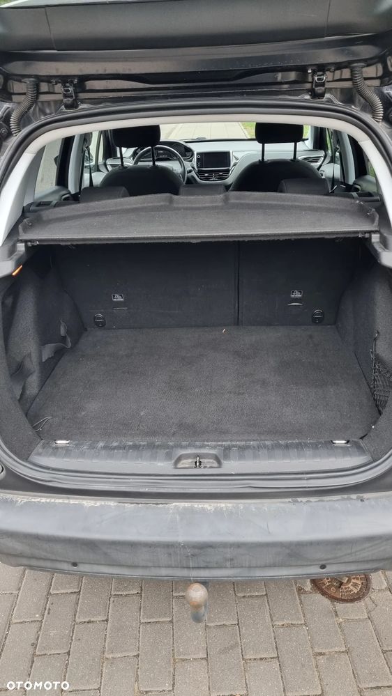 Peugeot 2008 1.2 Pure Tech Style - 18