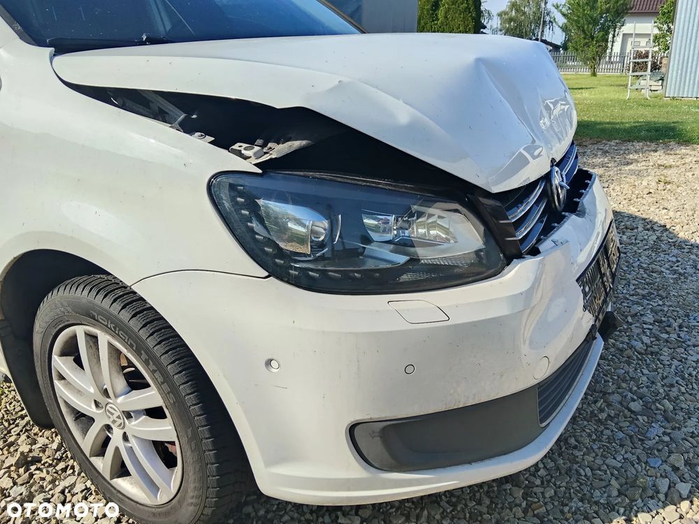 Volkswagen Touran 1.4 TSI Cross DSG - 13