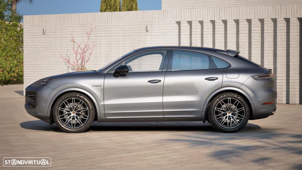 Porsche Cayenne Coupé E-Hybrid Black Edition - 2