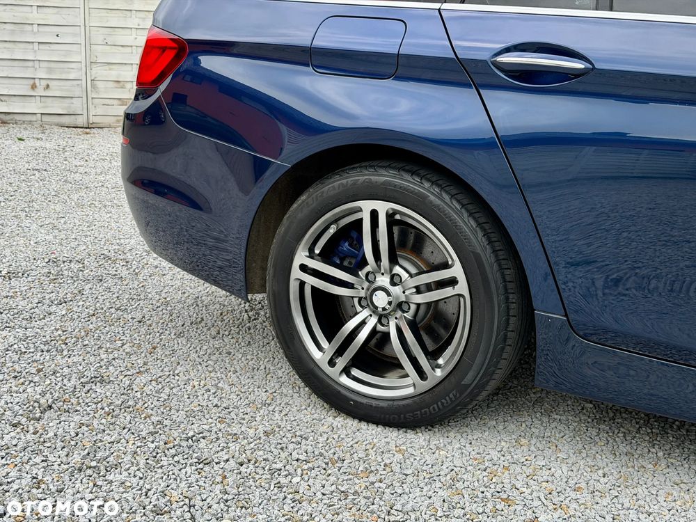 BMW Seria 5 535d xDrive Sport-Aut Modern Line - 28