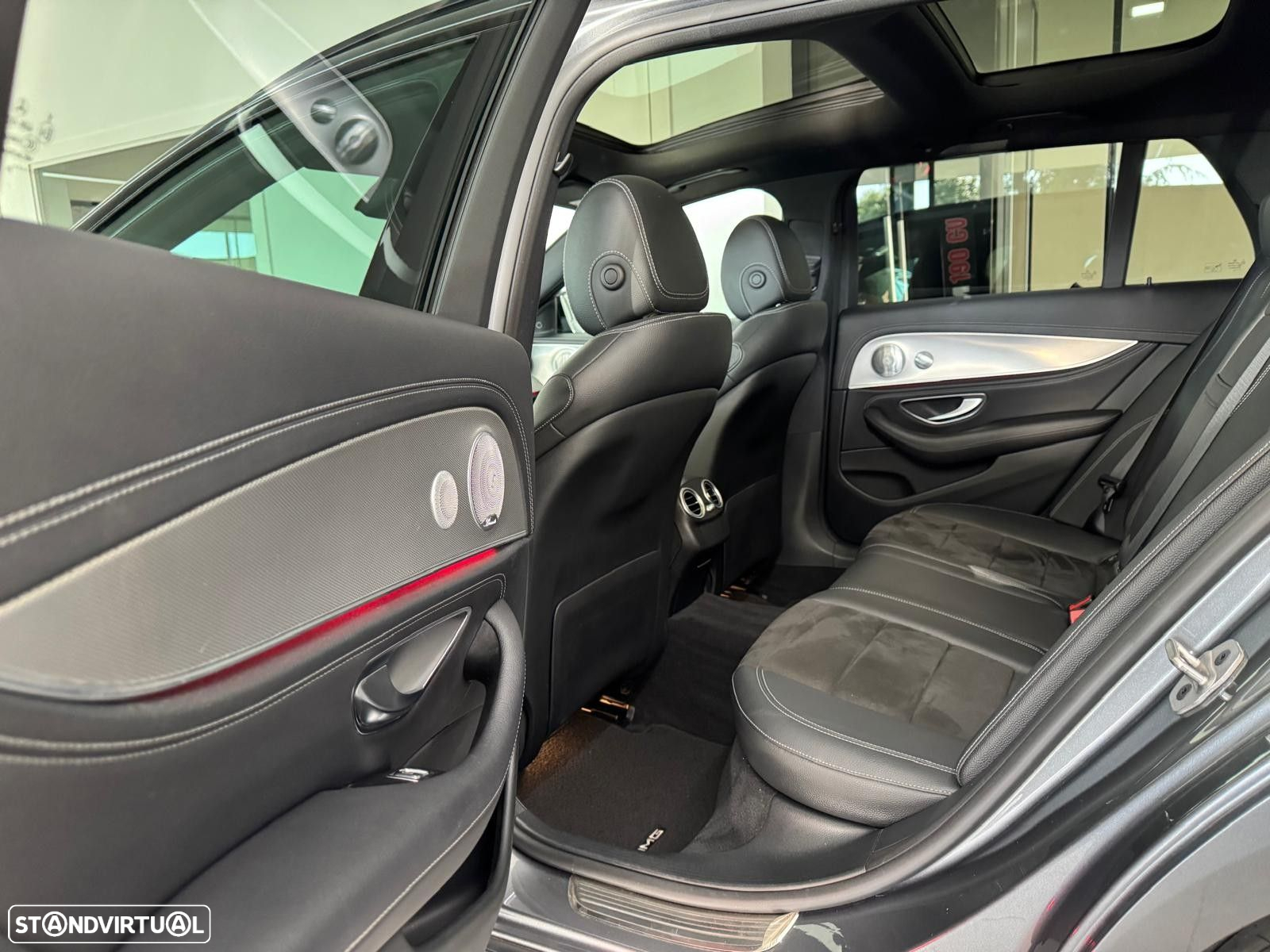 Mercedes-Benz E 300 de AMG Line - 15
