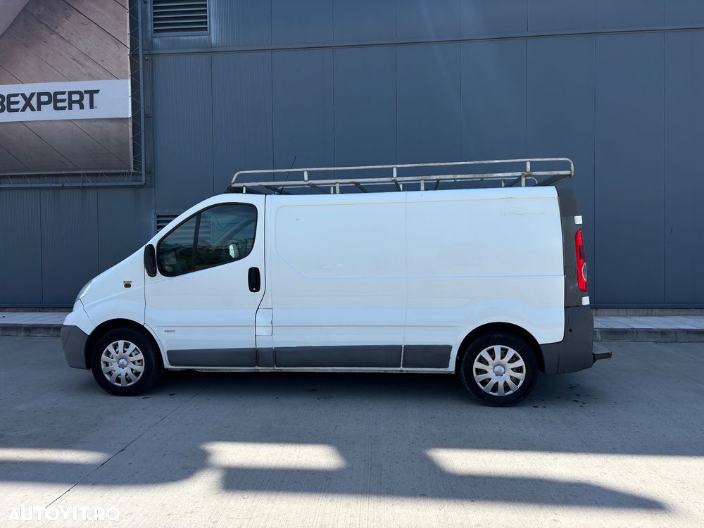 Opel Vivaro - 2