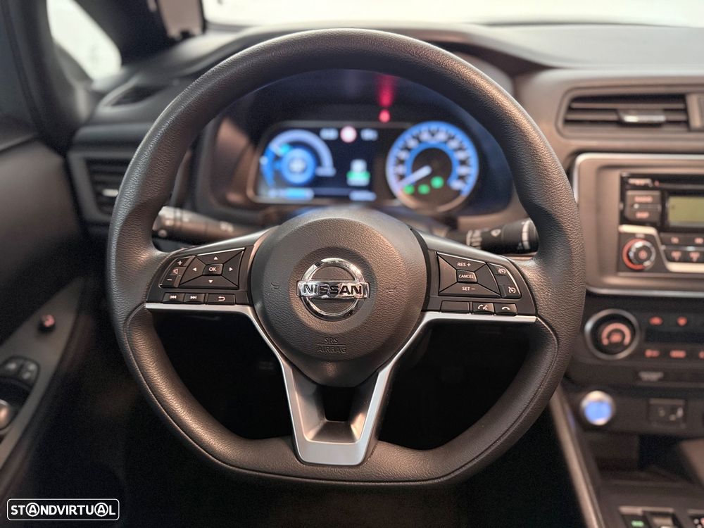 Nissan Leaf - 10