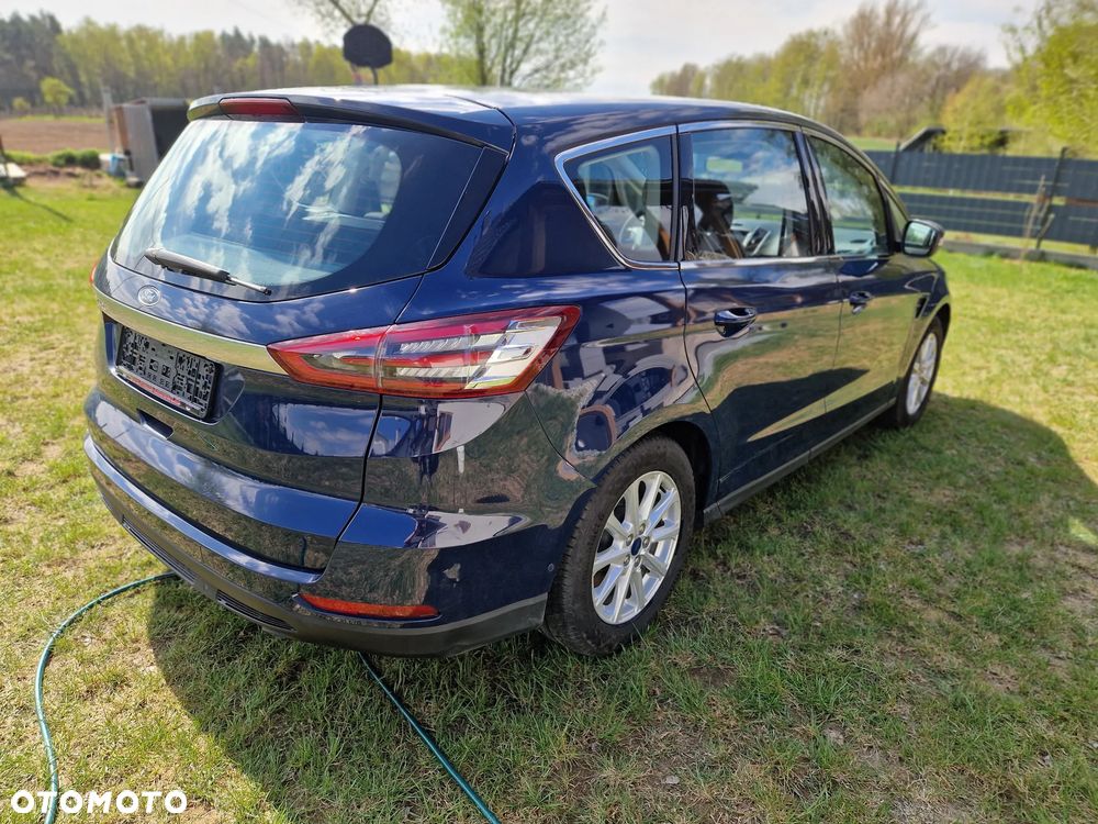 Ford S-Max 1.5 Eco Boost Start-Stopp TITANIUM - 4