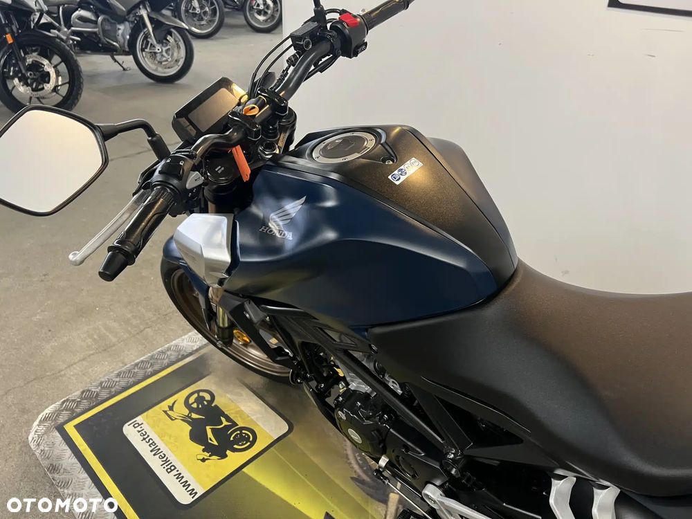 Honda CB - 30