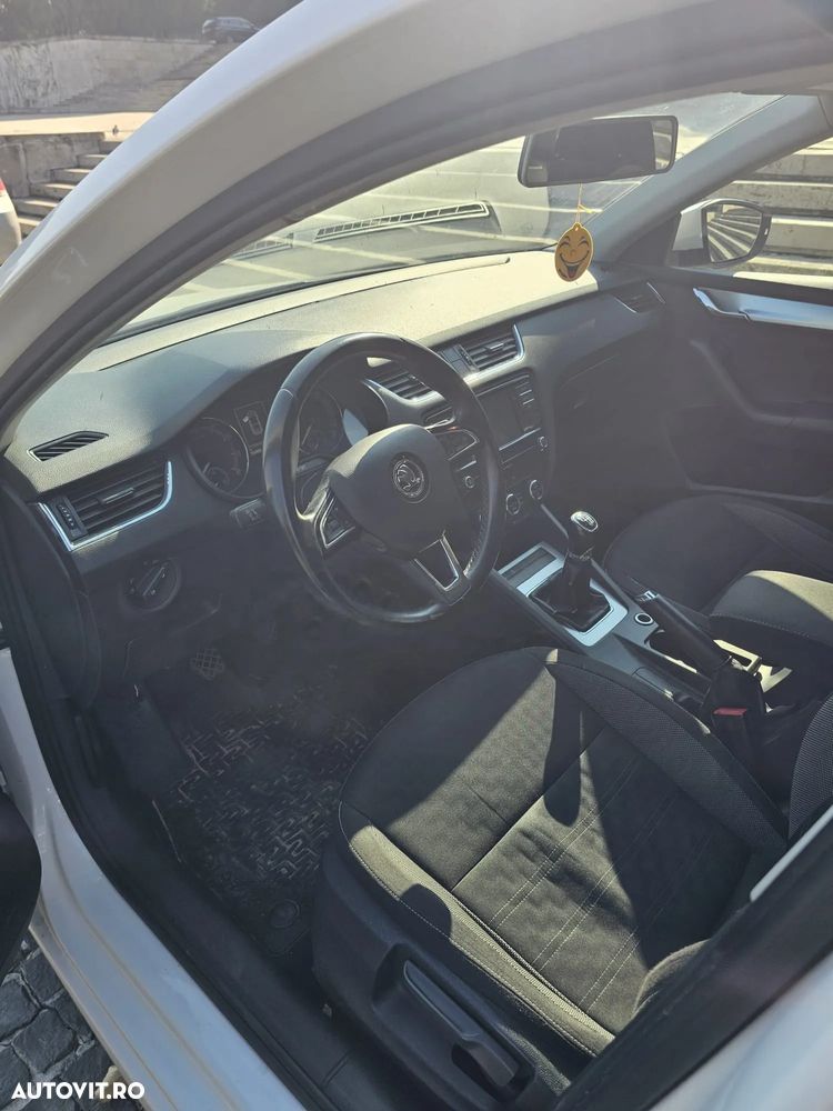 Skoda Octavia - 7