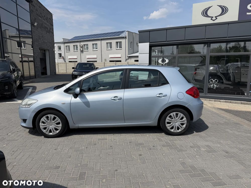 Toyota Auris 1.4 VVT-i Team - 2