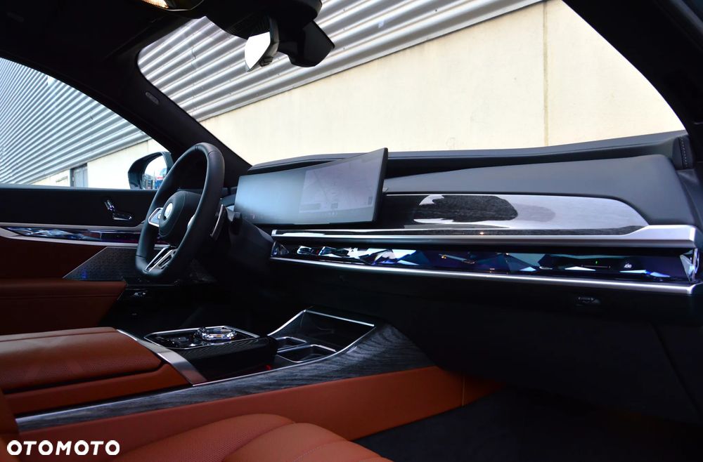 BMW Seria 7 740d xDrive mHEV Individual Edition sport - 20