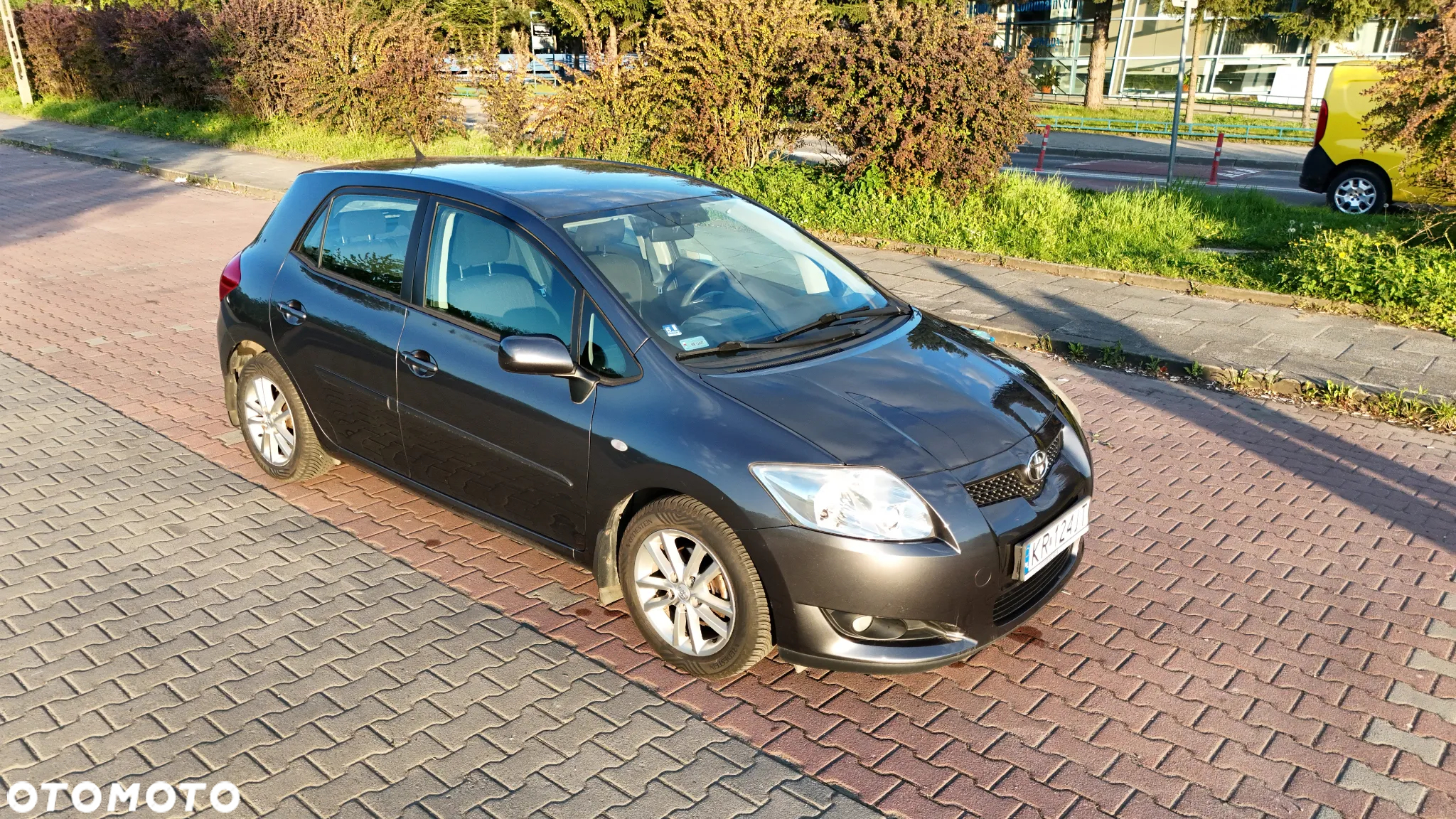 Toyota Auris 1.6 Premium - 3