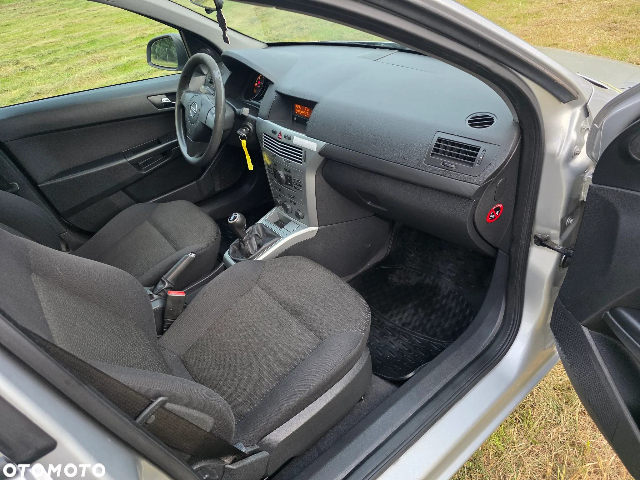 Opel Astra 1.9 CDTI DPF Innovation - 9