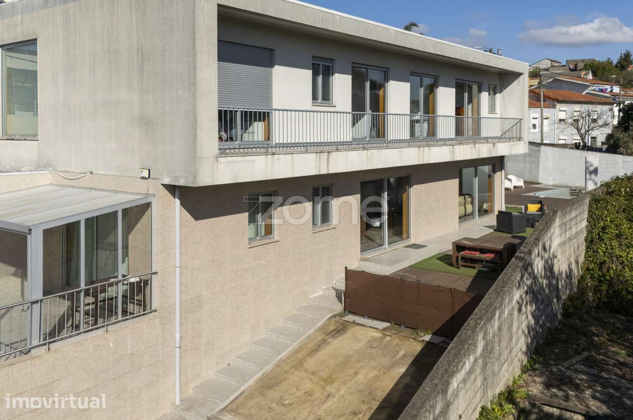 Moradia Independente T5 com Piscina - Pedrouços - Grande imagem: 2/47