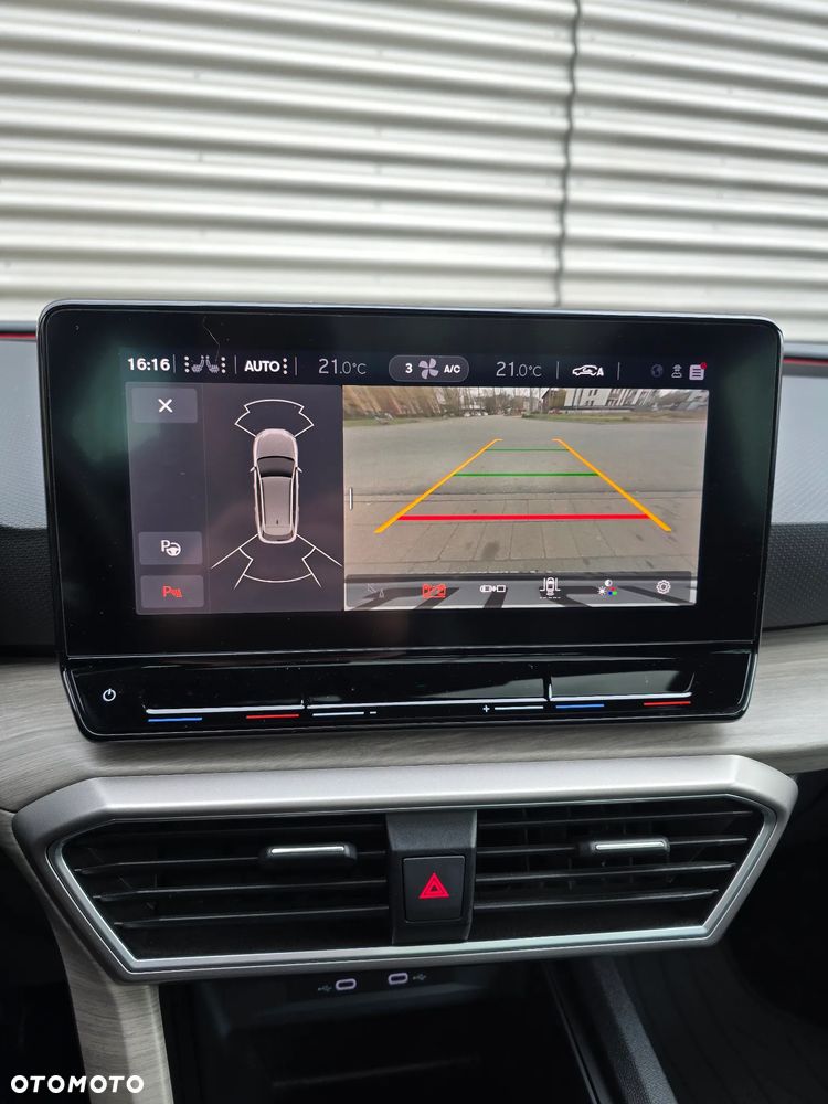 Seat Leon 2.0 TDI DSG Xcellence - 33