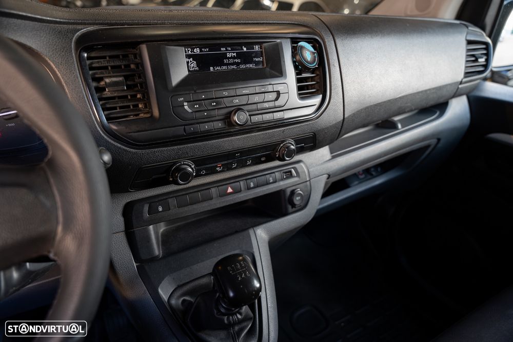 Peugeot Expert 6 lugares - 18