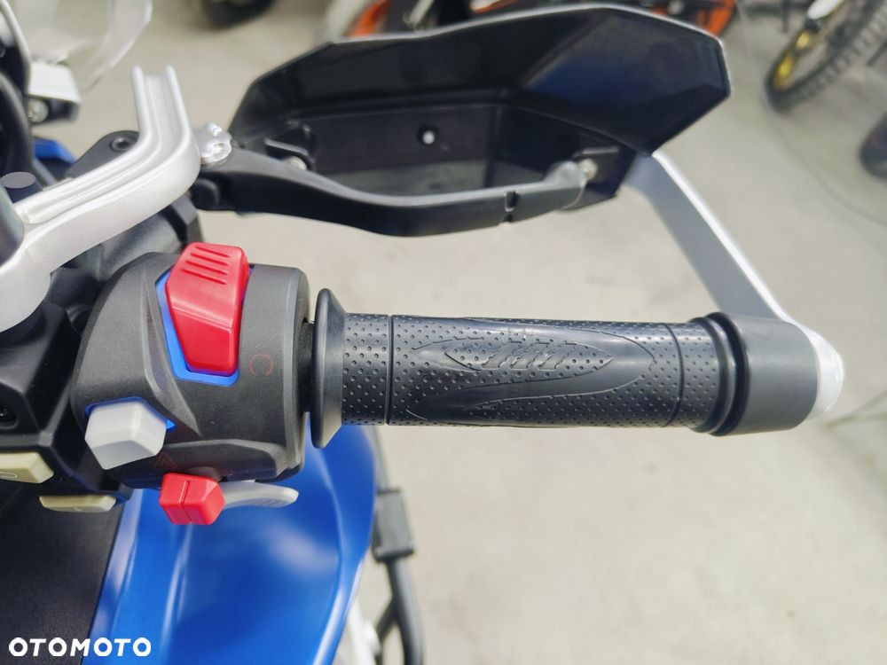 QJMOTOR SRT 800SX - 17